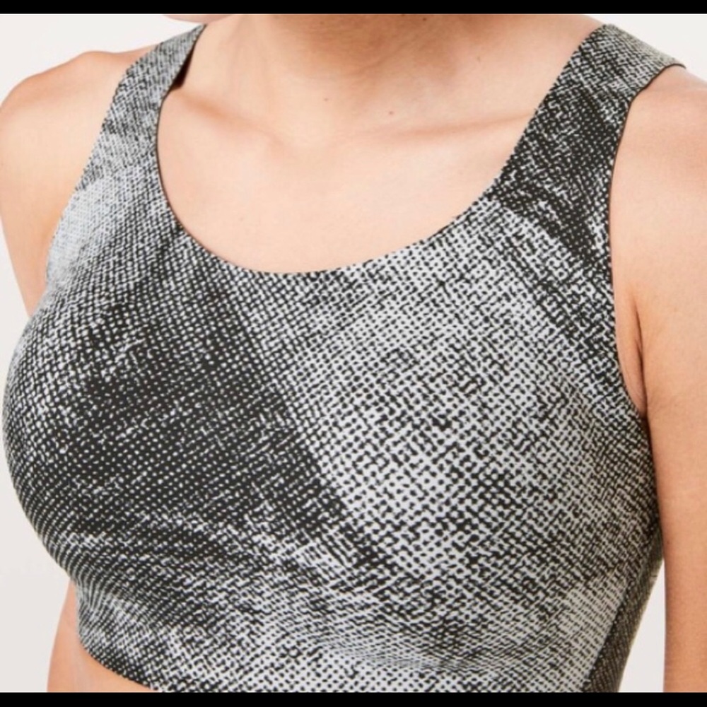 Lululemon Enlite Bra 32 DD